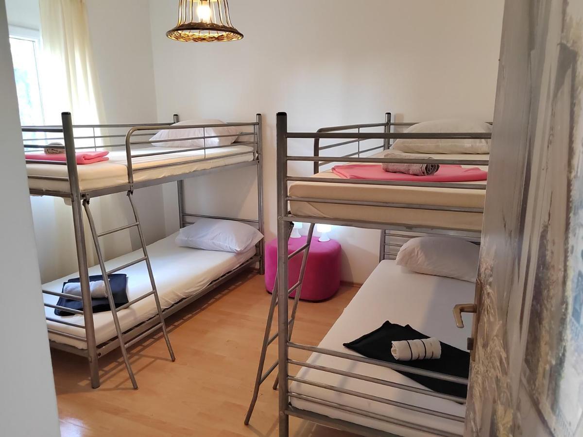 Hostel Rasema Trogir Ngoại thất bức ảnh