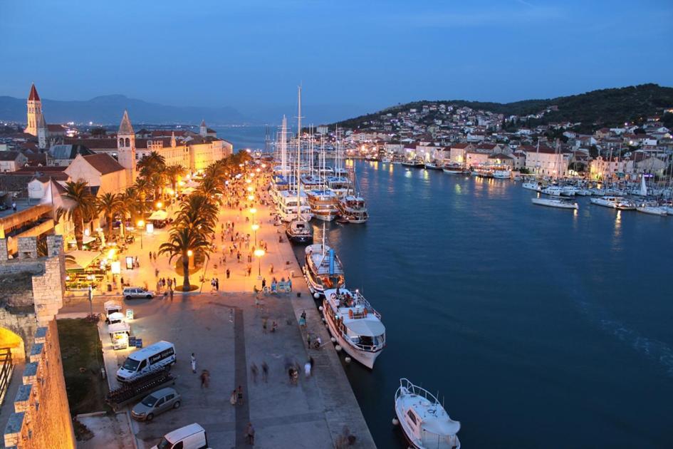 Hostel Rasema Trogir Ngoại thất bức ảnh